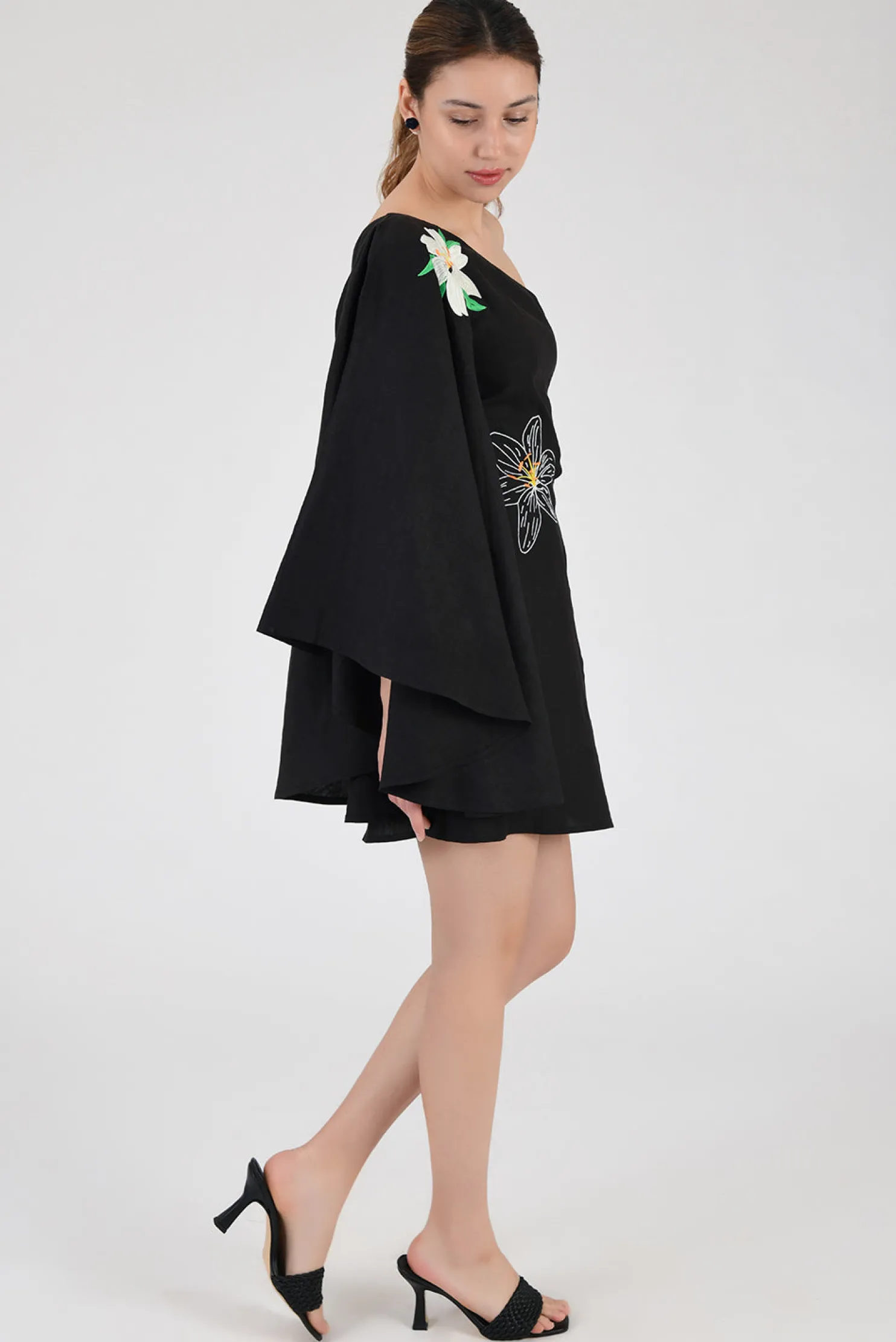 kame_dress_wanga_collecti_2.webp Fanm Mon KAME DRESS (Wanga Collection)